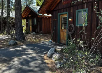 Chewuch Inn and Cabins hotel thumbnail 6