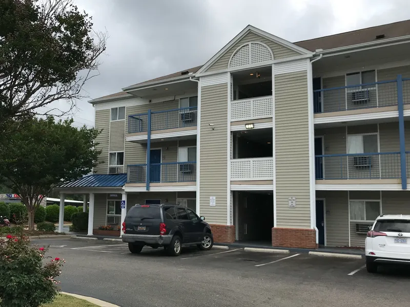 Studio 6 Extended Stay - Fayetteville, NC - Fort Liberty Area hotel detail image 2