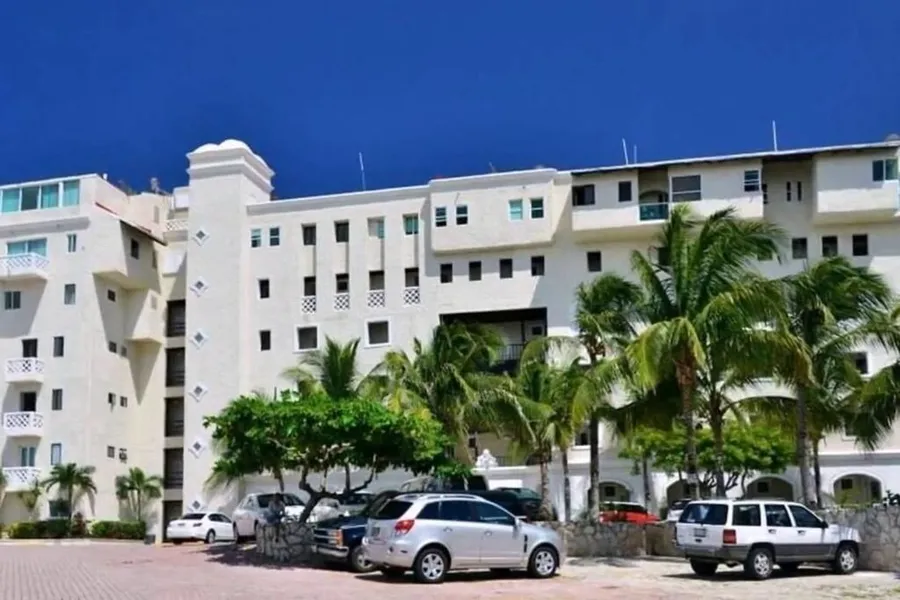 Cancun Plaza Condo Hotel hotel detail image 2
