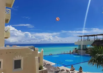 Cancun Plaza Condo Hotel hotel thumbnail 3
