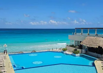 Cancun Plaza Condo Hotel hotel thumbnail 4