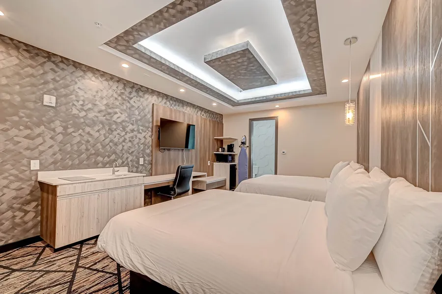 Comfeeni Inn and Suites hotel detail image 6