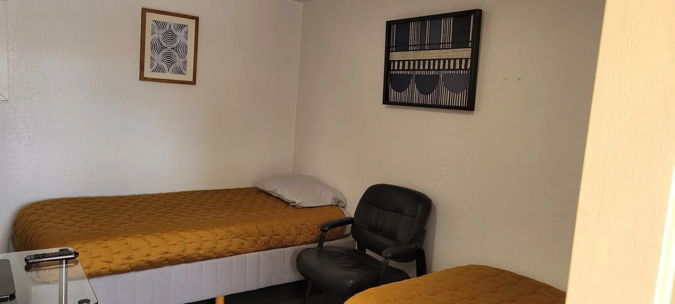 Best Quality Inn hotel detail image 6