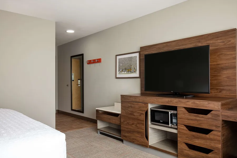 Hampton Inn by Hilton Green Bay Stadium hotel detail image 6
