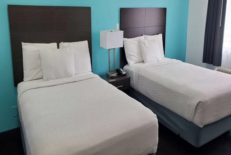 Travelodge by Wyndham Livonia/Canton/Novi Detroit Area hotel detail image 6