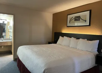 Baymont by Wyndham Stillwater hotel thumbnail 5