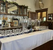 Enders hotel detail image 7