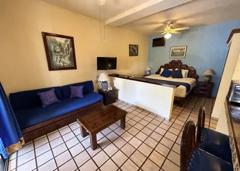 Vallarta Sun Suites hotel thumbnail 6