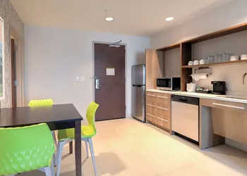 Home2 Suites by Hilton Alcoa Knoxville Airport hotel thumbnail 6