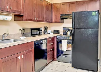 Upscale 1BR Suite - 2 Queen Beds - Near Disney hotel thumbnail 7