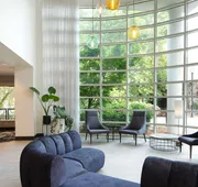 River's Edge Hotel Portland, Tapestry Collection by Hilton hotel detail image 3