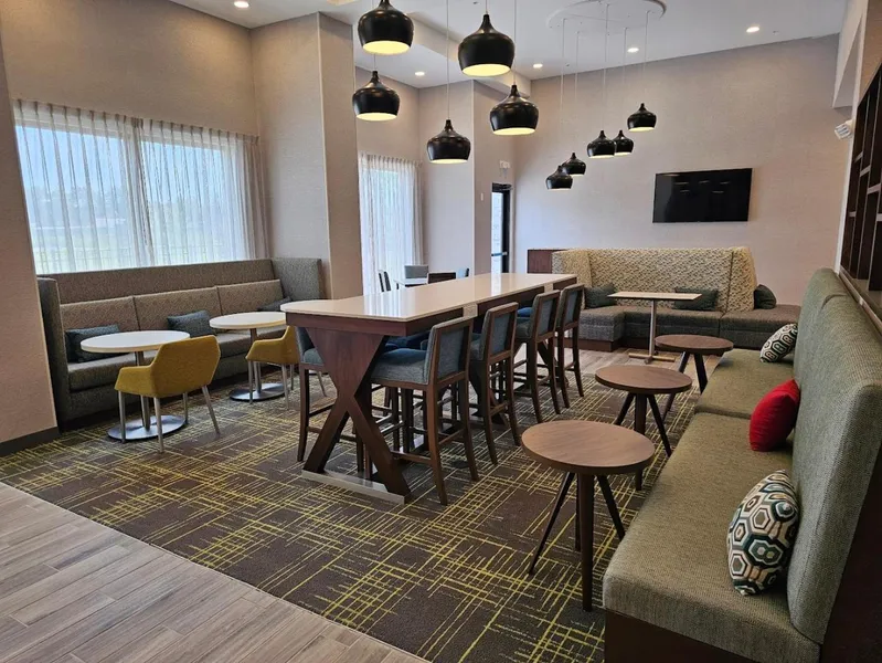 Hampton Inn & Suites Somerset hotel detail image 6