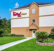 Red Roof Inn PLUS+ & Suites Savannah - I-95 hotel detail image 3