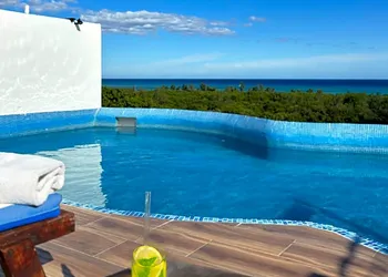 OYO La Cultura Suites hotel thumbnail 3