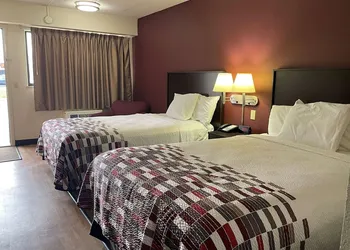 Travelodge by Wyndham Holland/Toledo hotel thumbnail 4