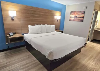 SureStay Studio by Best Western Victoria hotel thumbnail 6