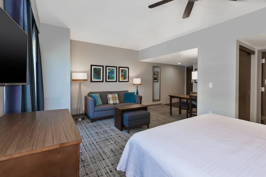 Homewood Suites By Hilton Charlotte Uptown First Ward hotel detail image 6