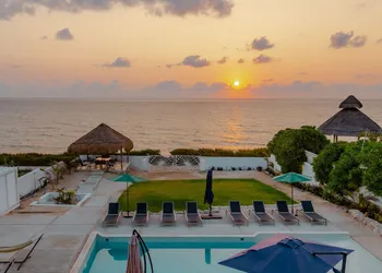 Casa Seminole with Private Chef hotel thumbnail 3