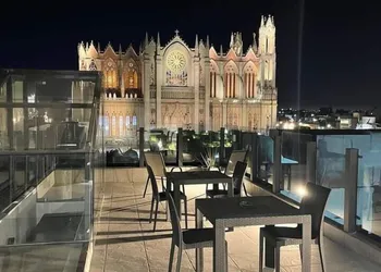 La Casa Mia Leon hotel thumbnail 2