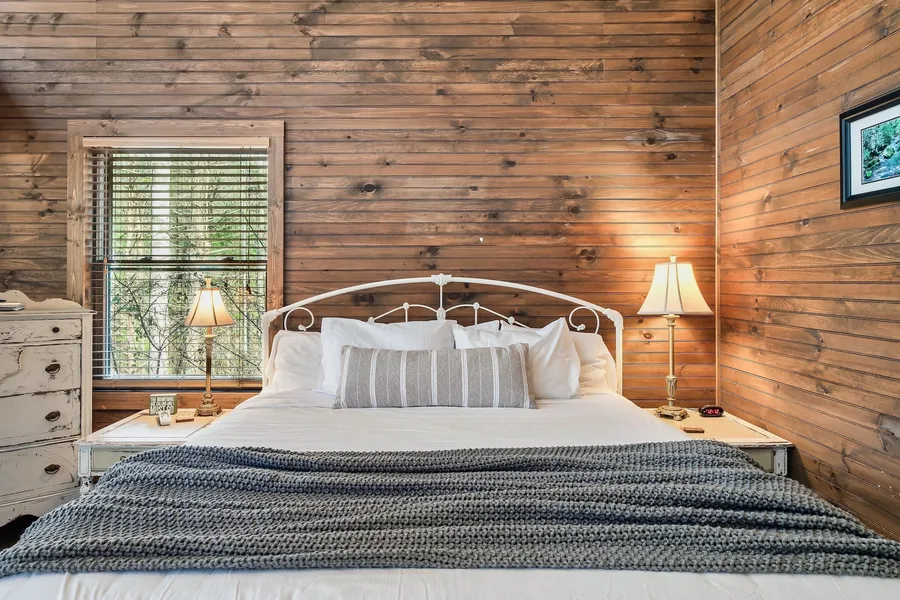 Rivers Edge Treehouses hotel detail image 6