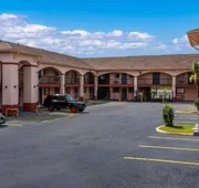 Relax Inn and Suites hotel detail image 5