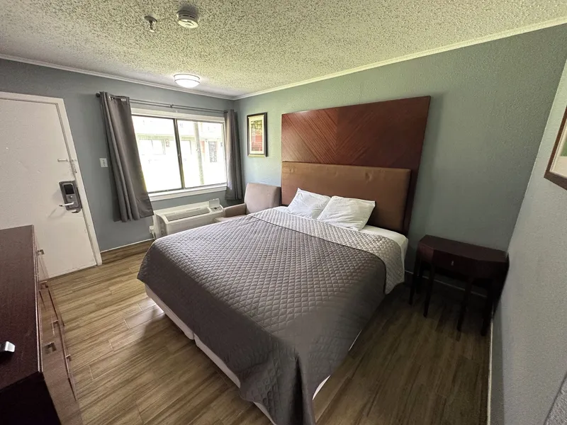 Studio Suites hotel detail image 6