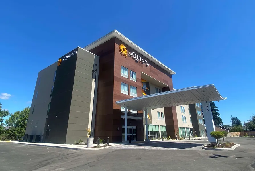 La Quinta Inn & Suites by Wyndham Centralia hotel detail image 2