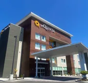 La Quinta Inn & Suites by Wyndham Centralia hotel detail image 3