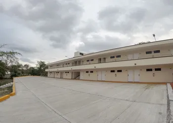 Los Bambues hotel thumbnail 4