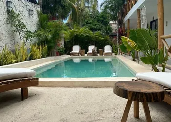Casa Baloo hotel thumbnail 3