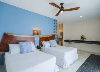Luna Azul Bacalar hotel thumbnail 6