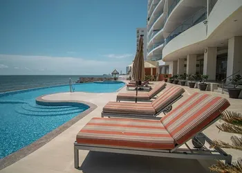 Departamentos T-Solar hotel thumbnail 2