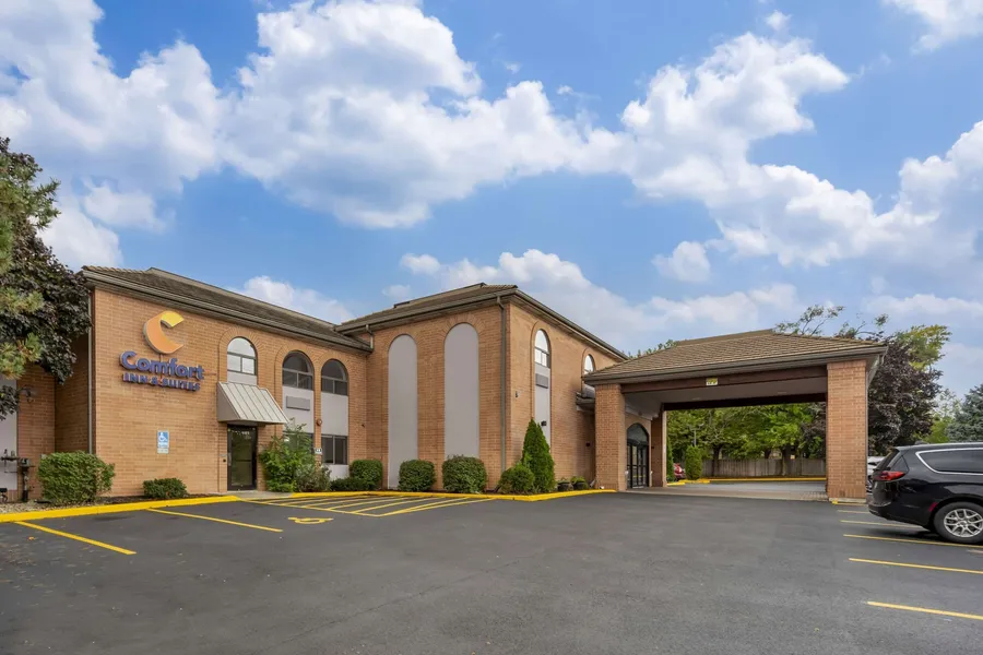 Comfort Inn & Suites Mundelein-Vernon Hills hotel detail image 6