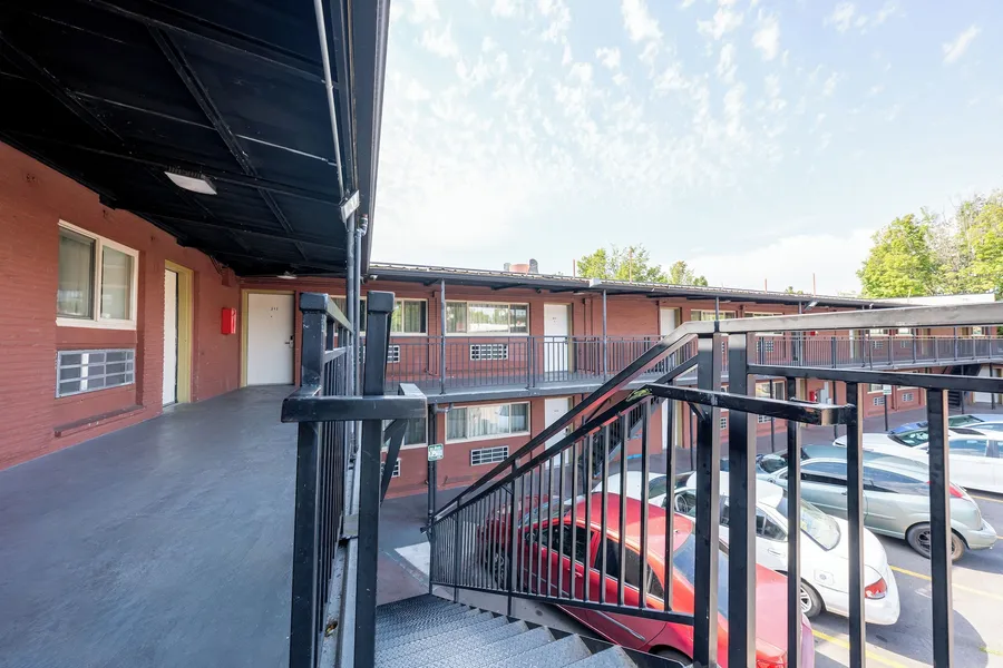 Banfield Studios By OYO Portland OR hotel detail image 6