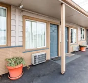Autzen Inn hotel detail image 7