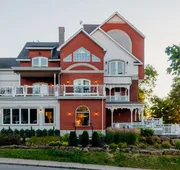 Niagara Grandview Boutique hotel hotel detail image 3