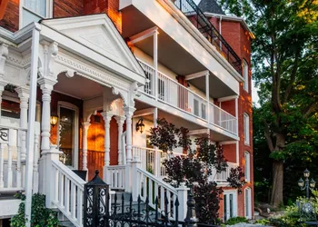 Niagara Grandview Boutique hotel hotel thumbnail 6