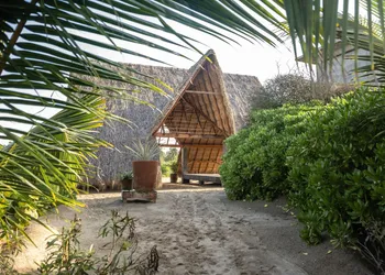 Casa UwU, Chacahua Oaxaca hotel thumbnail 2