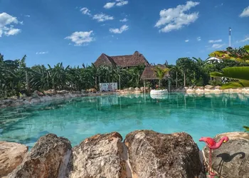 Coco Resort hotel thumbnail 6