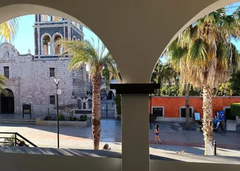 Suites Santo Cielo hotel thumbnail 7
