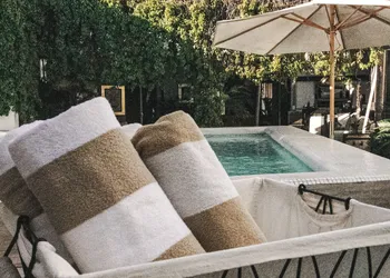 Mina Suites Santa Lucia hotel thumbnail 5