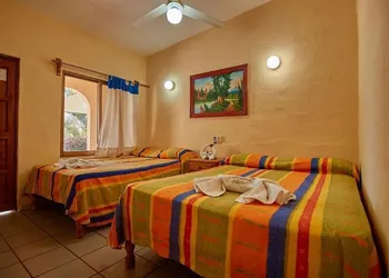 Ricardos Bungalows hotel thumbnail 4