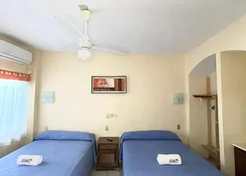 Ricardos Bungalows hotel thumbnail 5