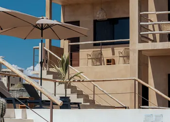 Baja Temple hotel thumbnail 6