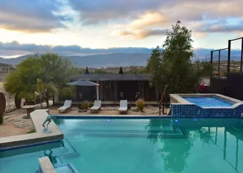 Finca Cazosa hotel thumbnail 4