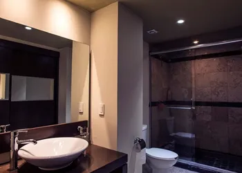 Condo Pbr By Trvl2hm hotel thumbnail 8