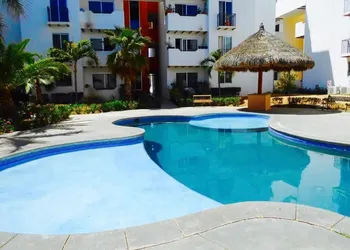 Condo I by TRVL2HM hotel thumbnail 6