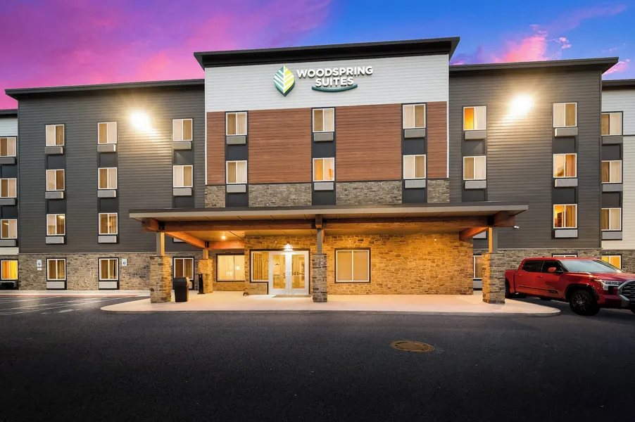Woodspring Suites Dearborn - Detroit hotel detail image 2