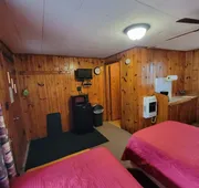 Two Rivers Motel and Cabins hotel detail image 4