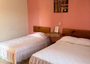 Hotel La Posada hotel thumbnail 2